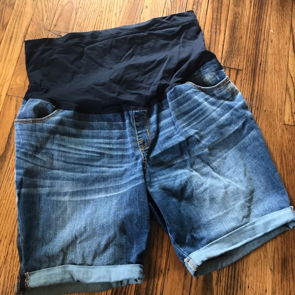 Liz Lange Pants - Liz Lange Maternity Bermuda jean shorts and free white maternity T-shirt